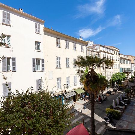 אז'אקסיו Les Suites R Bonaparte - Appartements De Standing Au Coeur De La Vieille Ville Pietonne מראה חיצוני תמונה
