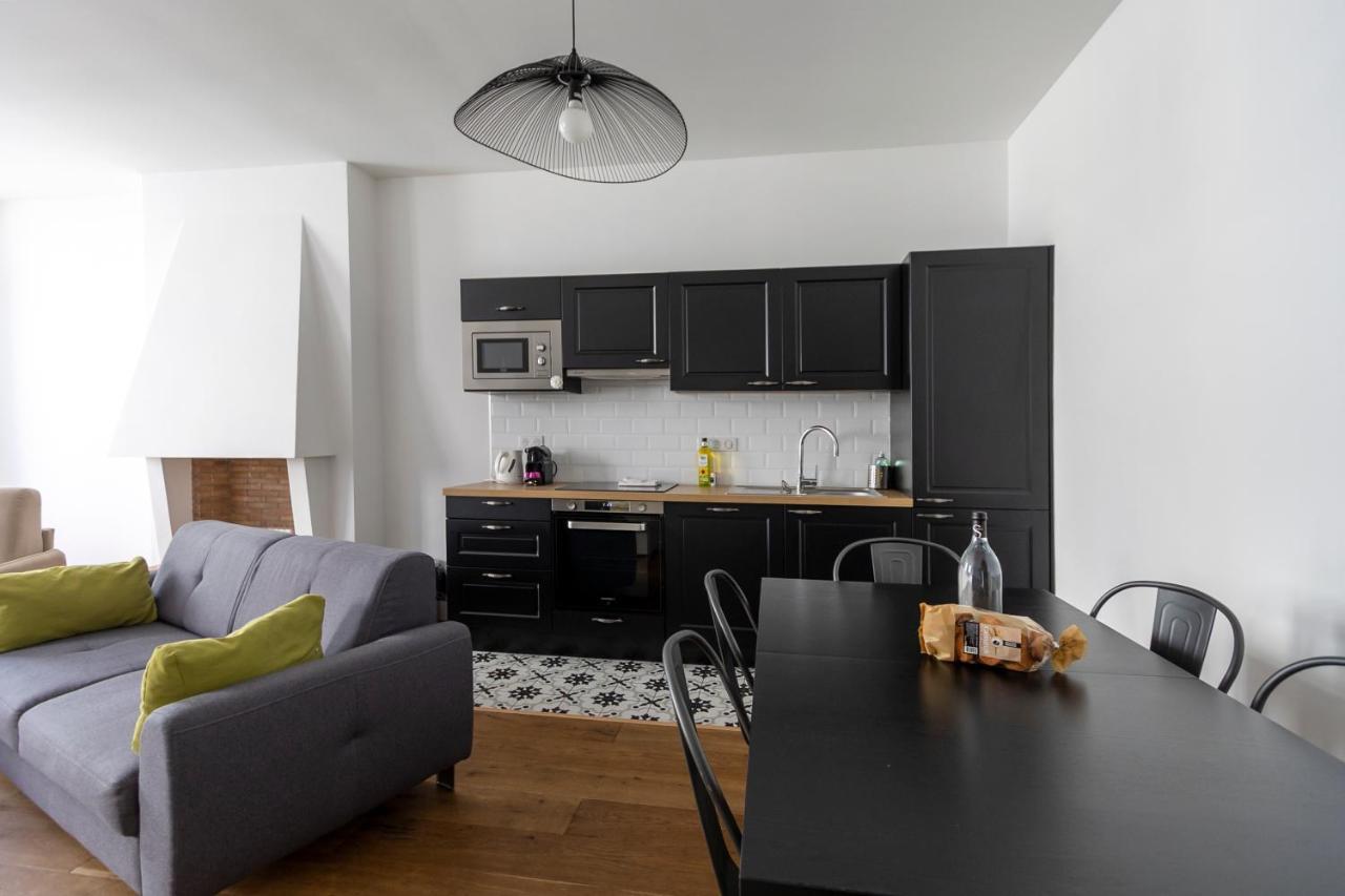 אז'אקסיו Les Suites R Bonaparte - Appartements De Standing Au Coeur De La Vieille Ville Pietonne מראה חיצוני תמונה