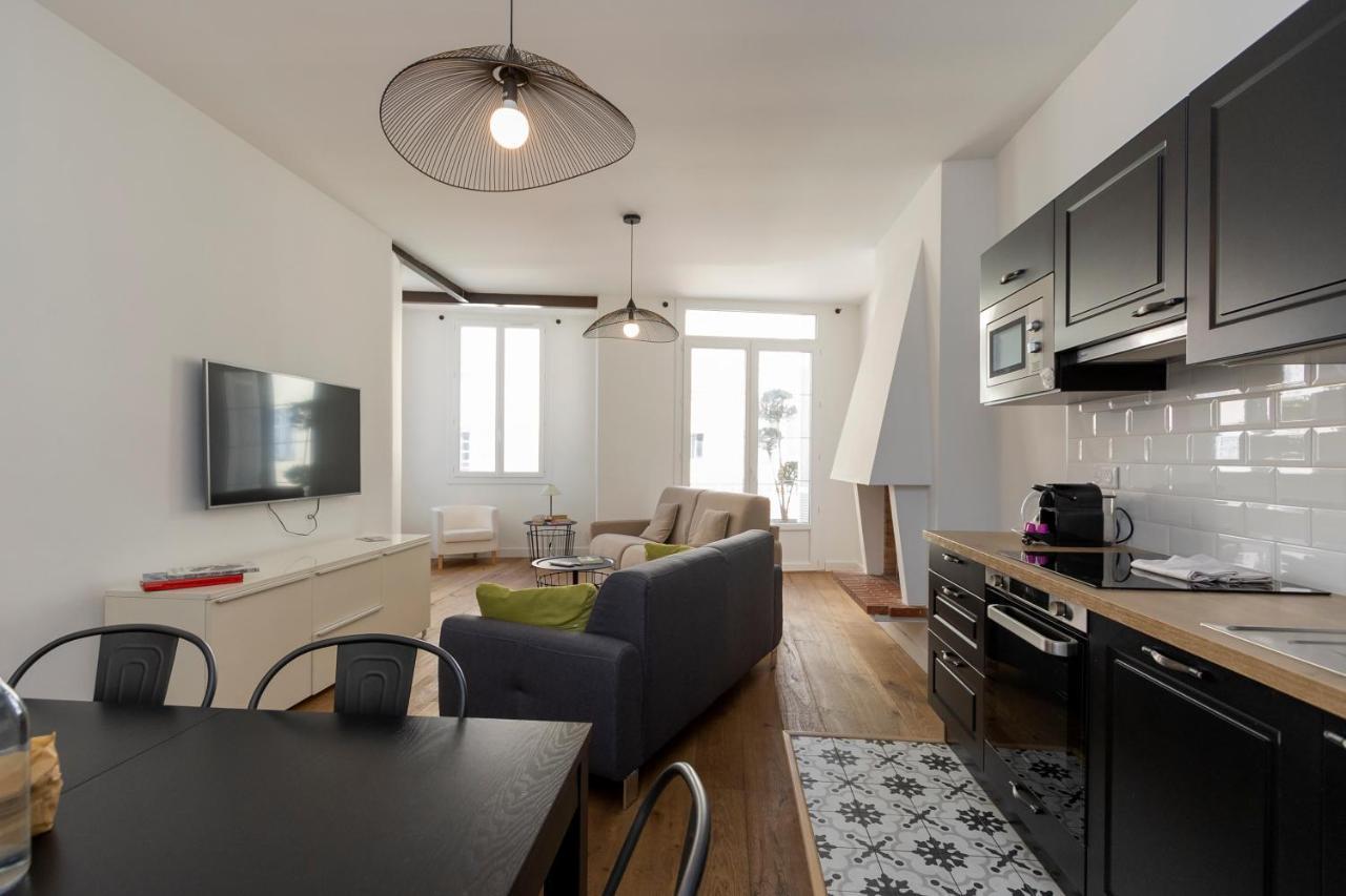 אז'אקסיו Les Suites R Bonaparte - Appartements De Standing Au Coeur De La Vieille Ville Pietonne מראה חיצוני תמונה