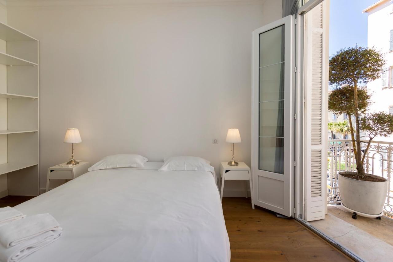 אז'אקסיו Les Suites R Bonaparte - Appartements De Standing Au Coeur De La Vieille Ville Pietonne מראה חיצוני תמונה