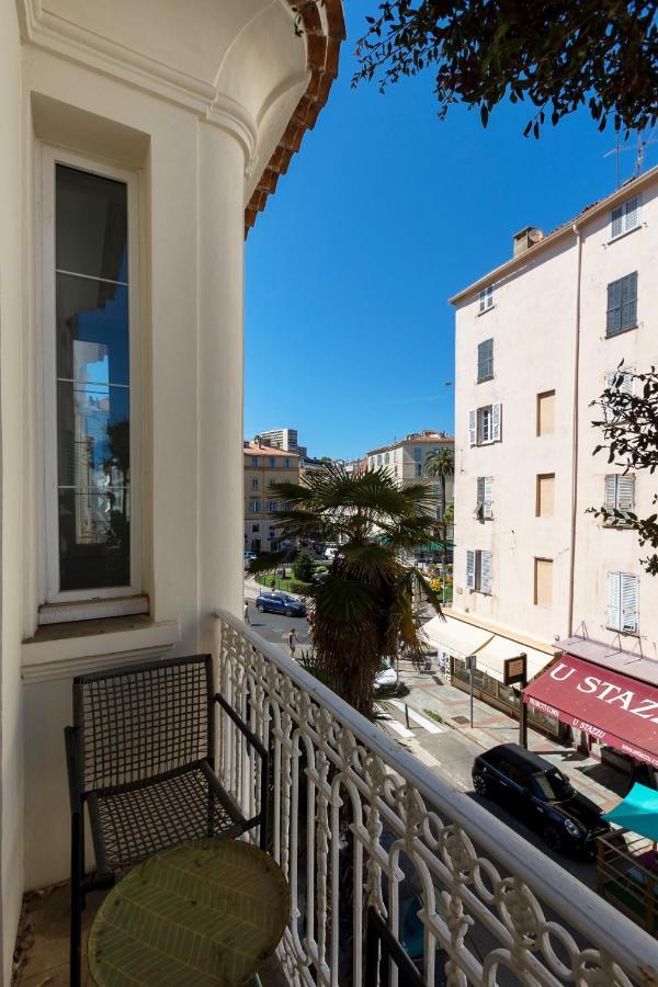אז'אקסיו Les Suites R Bonaparte - Appartements De Standing Au Coeur De La Vieille Ville Pietonne מראה חיצוני תמונה