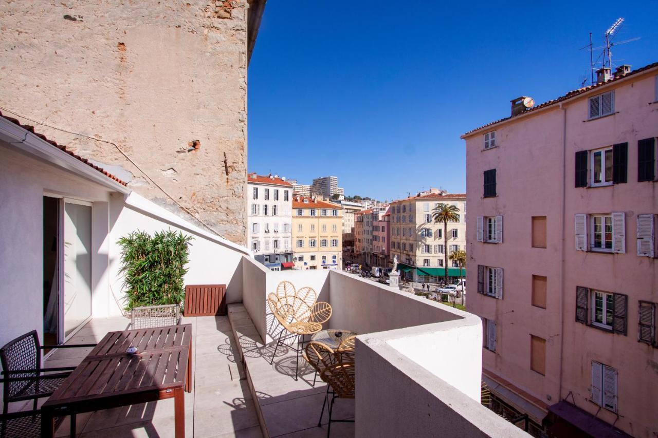 אז'אקסיו Les Suites R Bonaparte - Appartements De Standing Au Coeur De La Vieille Ville Pietonne מראה חיצוני תמונה