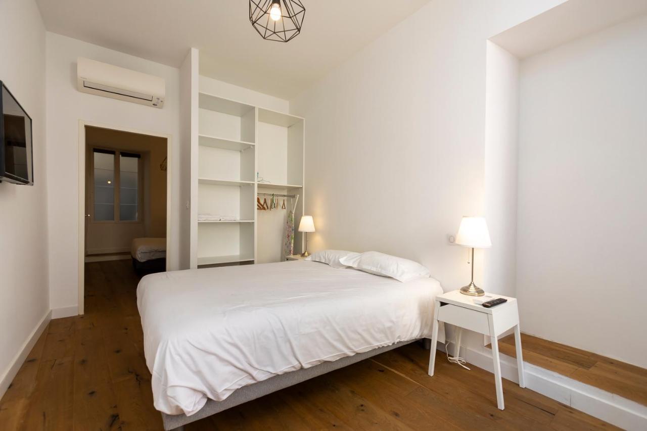 אז'אקסיו Les Suites R Bonaparte - Appartements De Standing Au Coeur De La Vieille Ville Pietonne מראה חיצוני תמונה