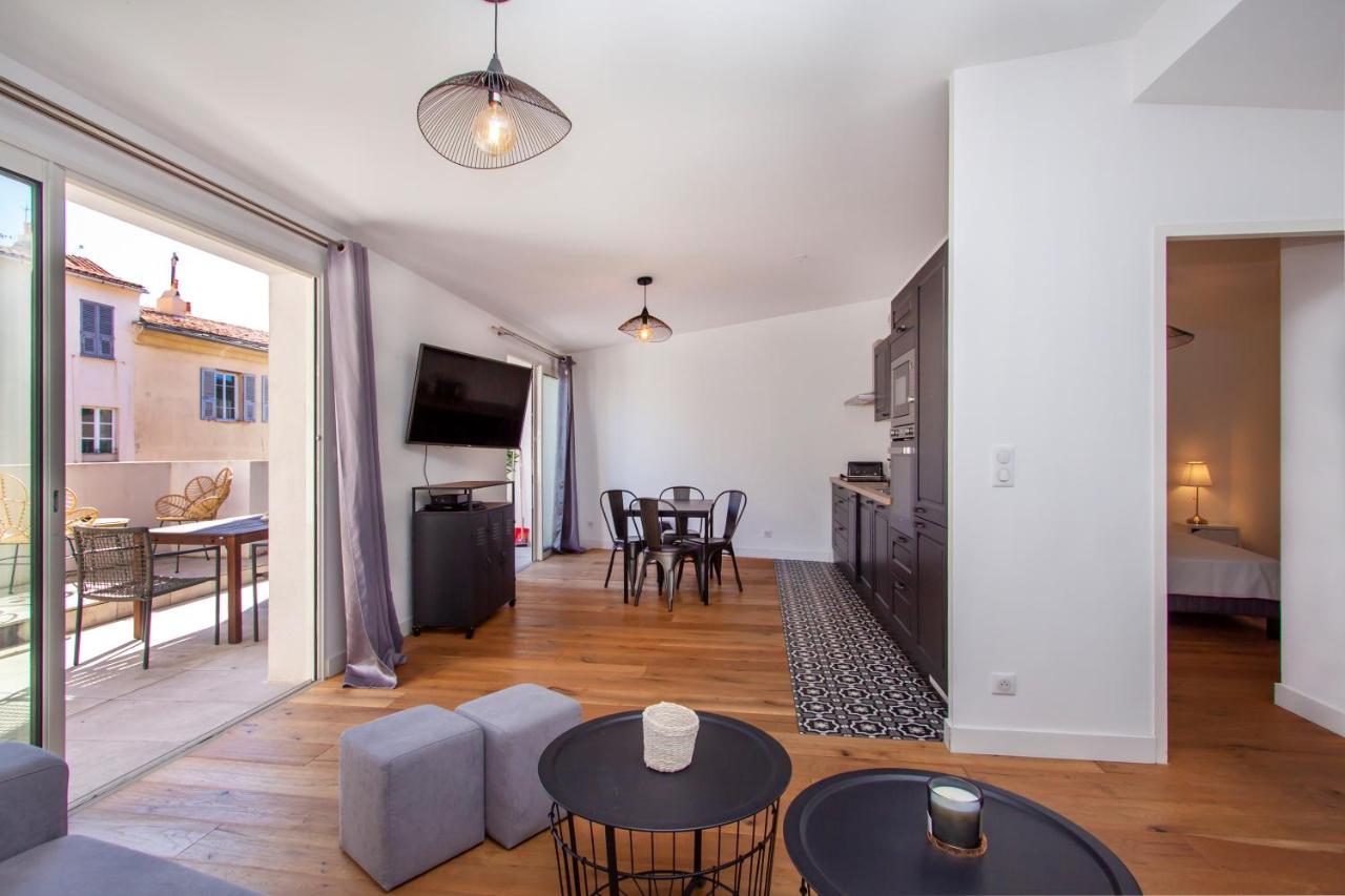 אז'אקסיו Les Suites R Bonaparte - Appartements De Standing Au Coeur De La Vieille Ville Pietonne מראה חיצוני תמונה