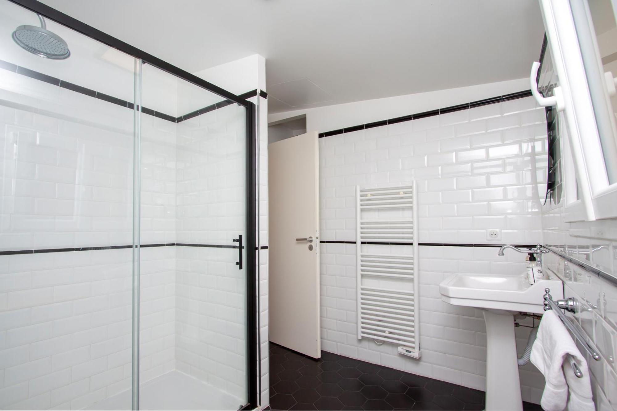 אז'אקסיו Les Suites R Bonaparte - Appartements De Standing Au Coeur De La Vieille Ville Pietonne חדר תמונה